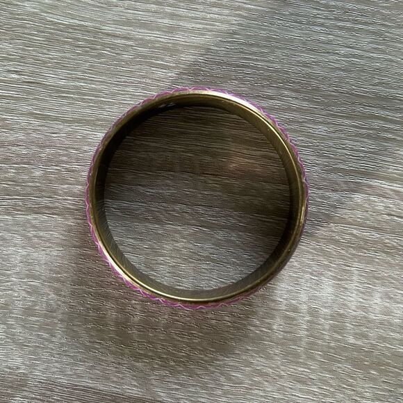 PREOWNED … Chevron Bangle Bracelet - Picture 3 of 3